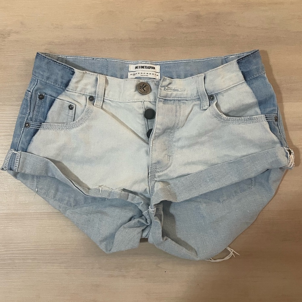 One Teaspoon Two-Toned Bandit Jean Shorts